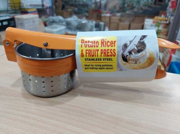 Potato Ricer & Fruit Press Squeezer Machine